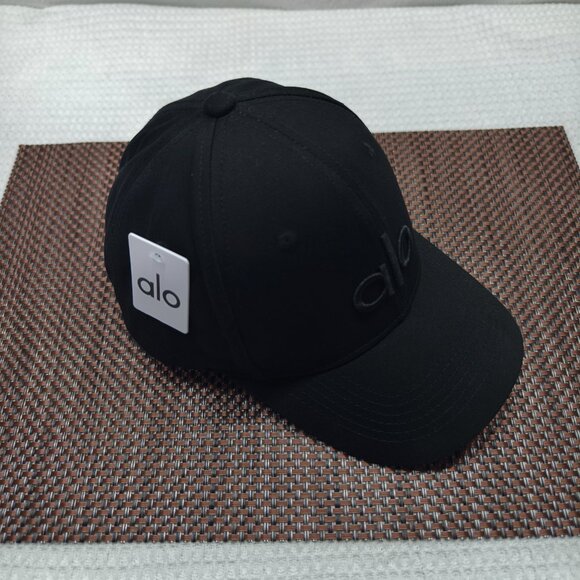 🔥NWT🔥ALO Yoga Lightweight Baseball Cap | Moisture-Wicking & Adjustable Fit - Picture 3 of 5